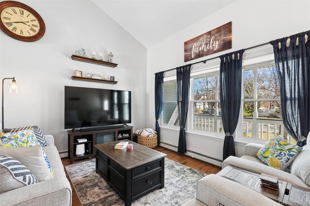 19 Flintlock Drive, Shirley, NY 11967