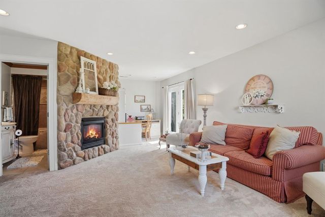 919 189th Avenue, New Richmond, WI 54017