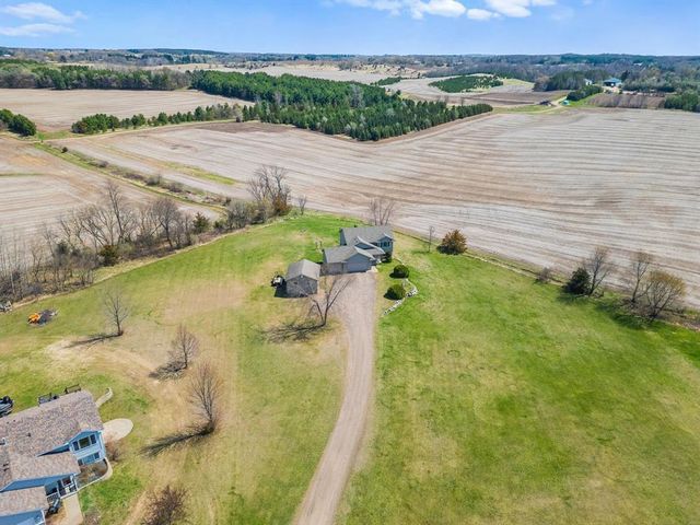 919 189th Avenue, New Richmond, WI 54017