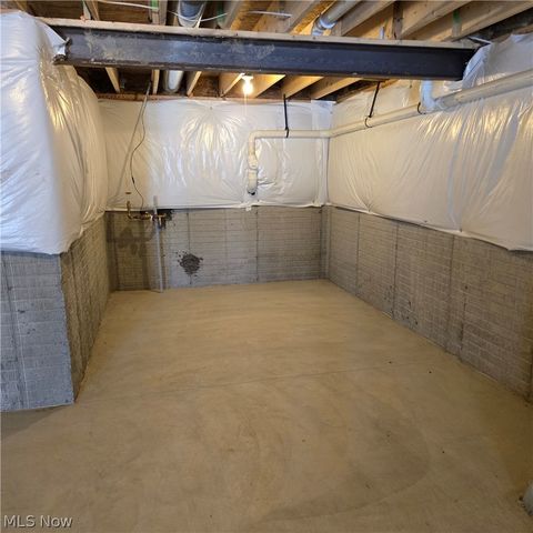 15229 Timber Ridge Drive, Middlefield, OH 44062