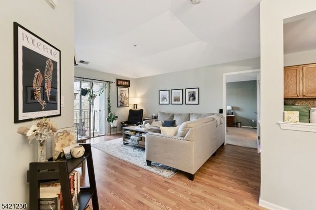 1634 Waterford Dr 1634, Edison Twp., NJ 08817