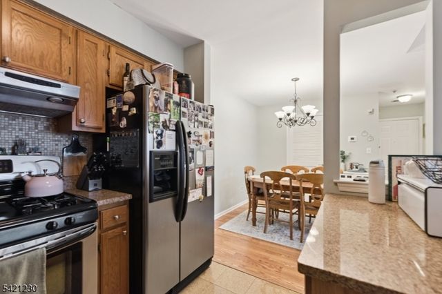 1634 Waterford Dr 1634, Edison Twp., NJ 08817