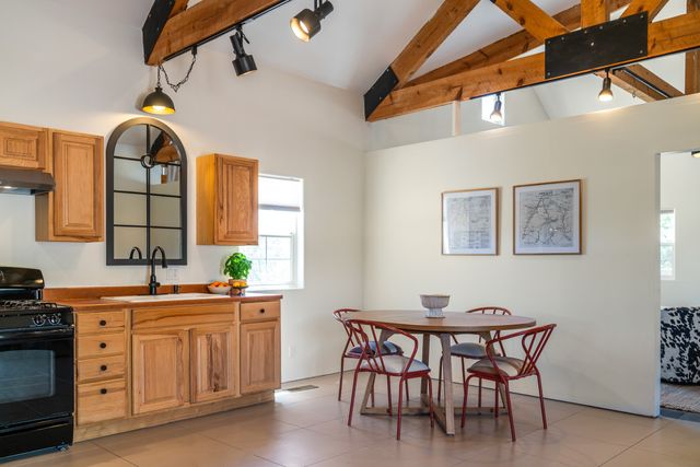 139 Old Lamy Trail, Lamy, NM 87540