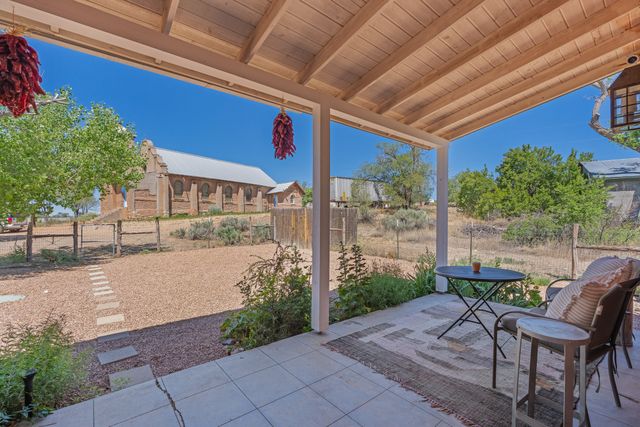 139 Old Lamy Trail, Lamy, NM 87540