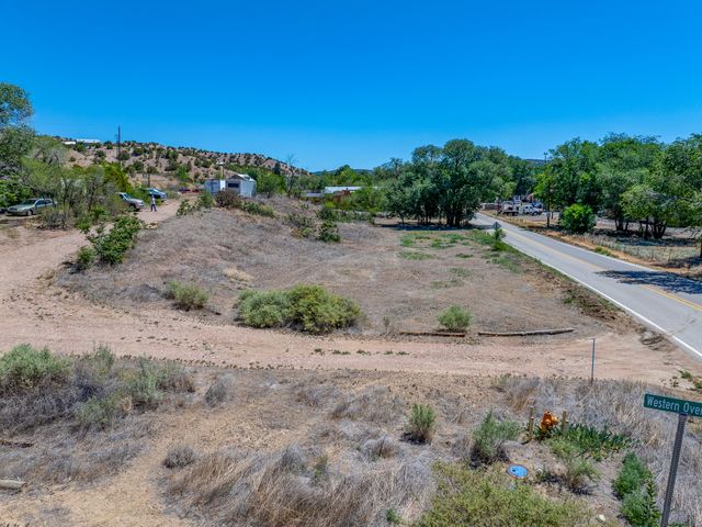 139 Old Lamy Trail, Lamy, NM 87540