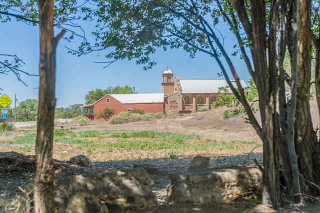 139 Old Lamy Trail, Lamy, NM 87540