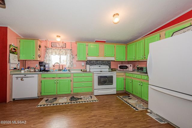 17810 S Maria Elena Avenue, Corona De Tucson, AZ 85641