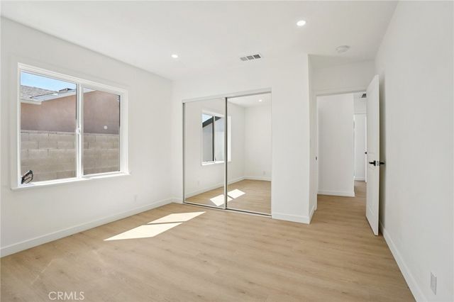 13907 13909 Wyandotte Street, Van Nuys, CA 91405