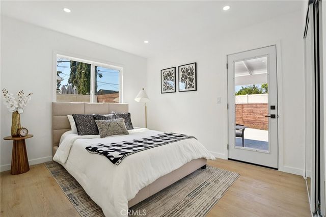 13907 13909 Wyandotte Street, Van Nuys, CA 91405