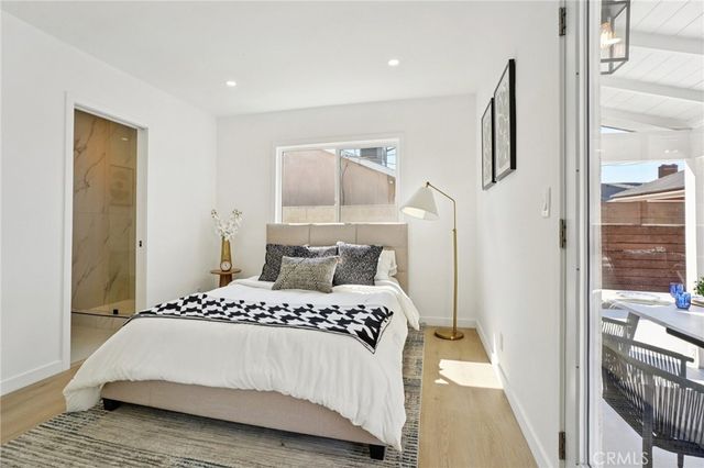 13907 13909 Wyandotte Street, Van Nuys, CA 91405