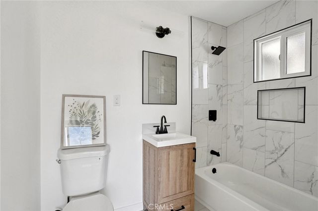 13907 13909 Wyandotte Street, Van Nuys, CA 91405