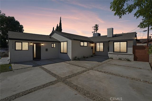 13907 13909 Wyandotte Street, Van Nuys, CA 91405