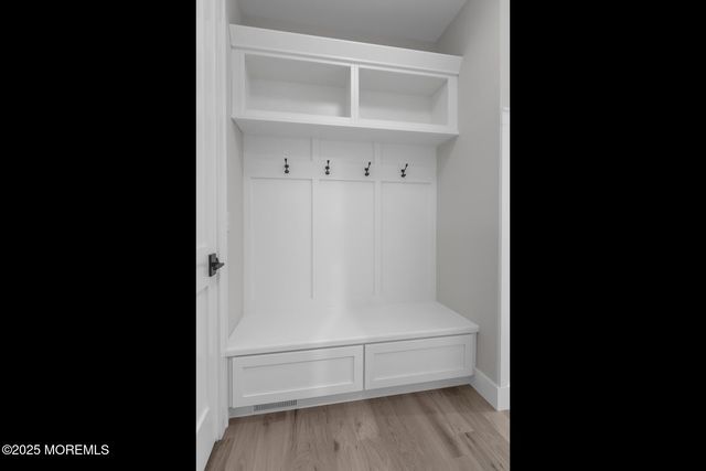 121 Black Point Road, Rumson, NJ 07760