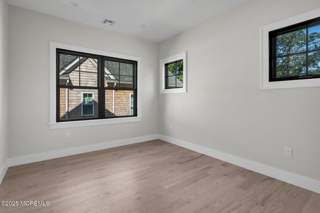 121 Black Point Road, Rumson, NJ 07760