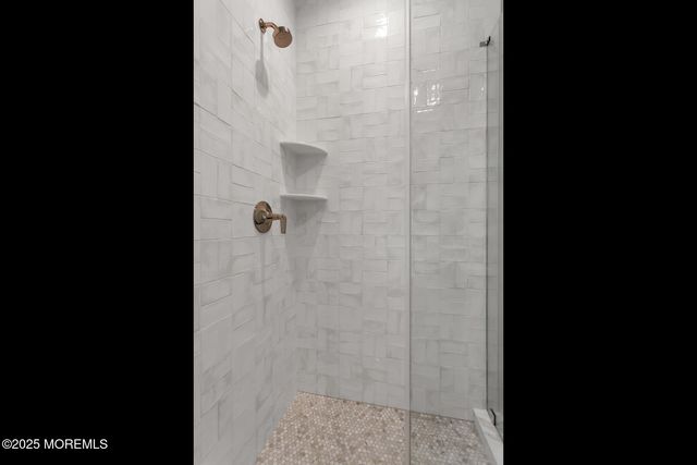 121 Black Point Road, Rumson, NJ 07760