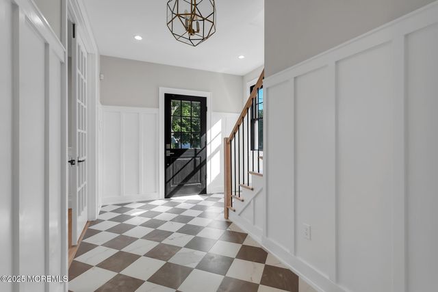 121 Black Point Road, Rumson, NJ 07760