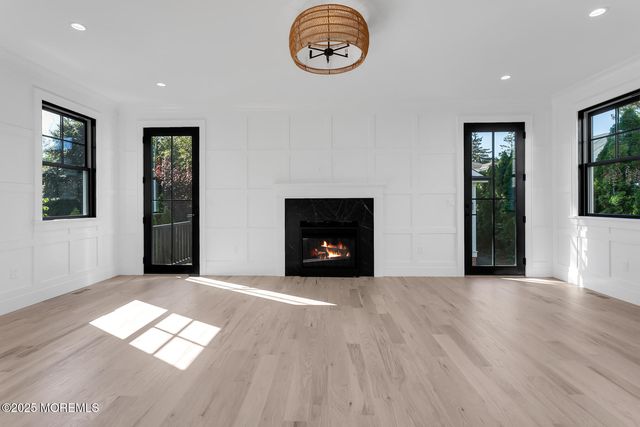 121 Black Point Road, Rumson, NJ 07760