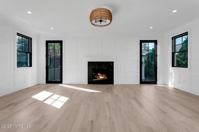 121 Black Point Road, Rumson, NJ 07760