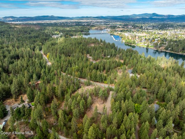 371 S IRONWOOD LN, Post Falls, ID 83854