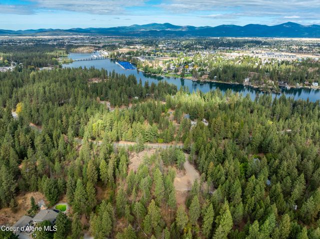 371 S IRONWOOD LN, Post Falls, ID 83854