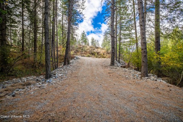 371 S IRONWOOD LN, Post Falls, ID 83854