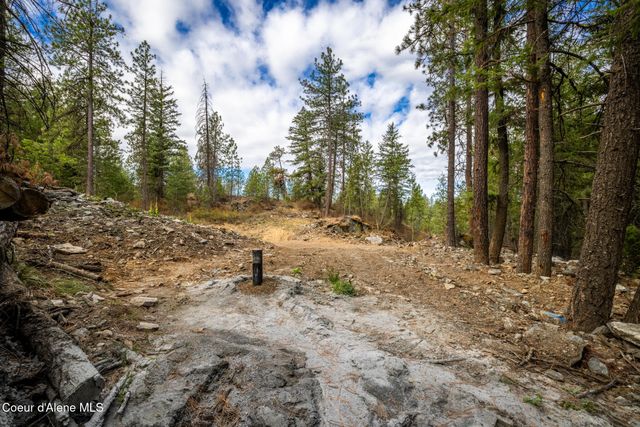 371 S IRONWOOD LN, Post Falls, ID 83854