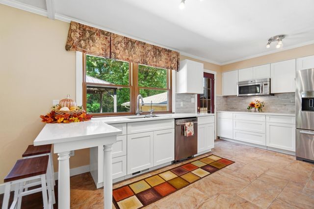 2756 Cottonwood Drive, Springfield, OH 45504