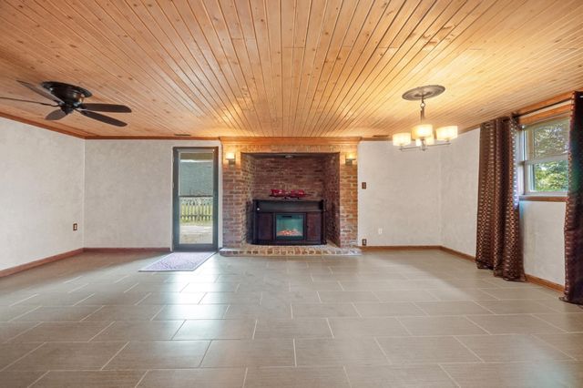 2756 Cottonwood Drive, Springfield, OH 45504