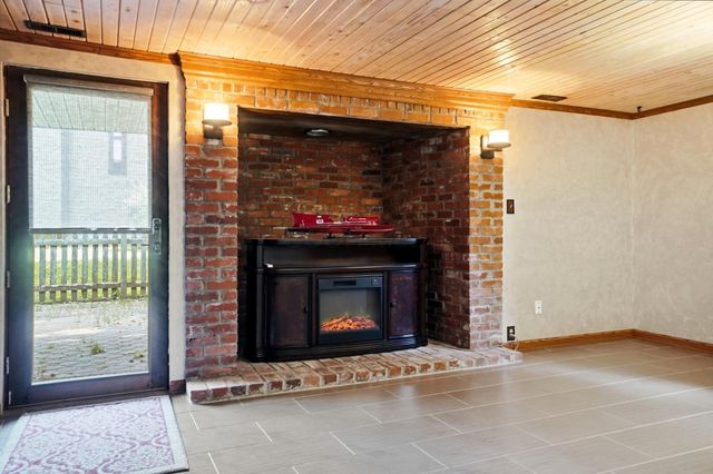 2756 Cottonwood Drive, Springfield, OH 45504