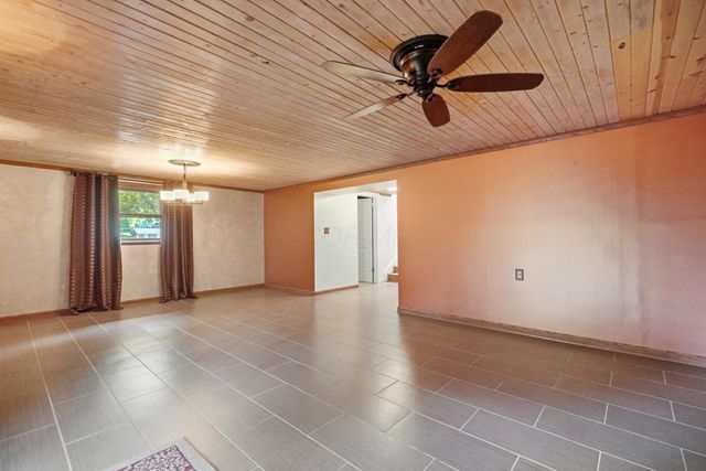 2756 Cottonwood Drive, Springfield, OH 45504