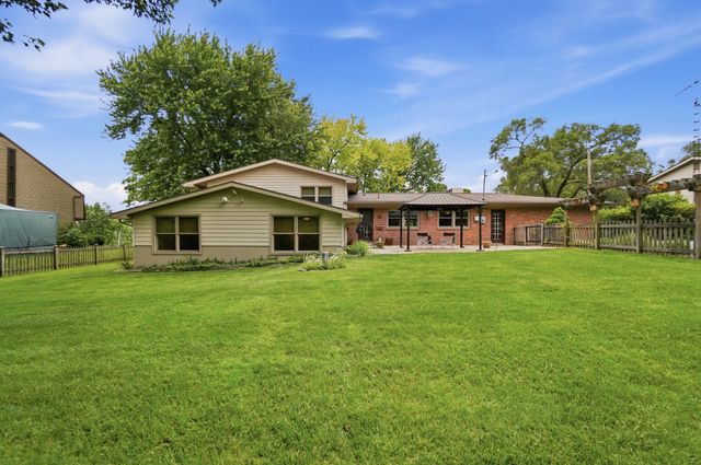 2756 Cottonwood Drive, Springfield, OH 45504