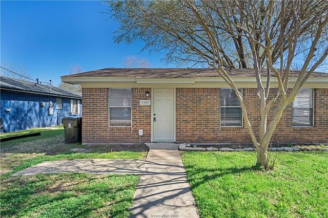 1907 Orman Street, Bryan, TX 77801