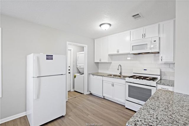 1907 Orman Street, Bryan, TX 77801