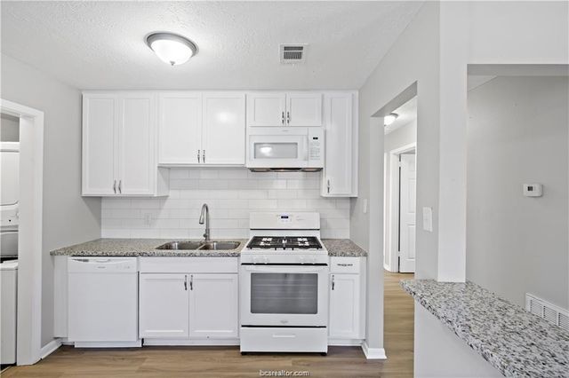 1907 Orman Street, Bryan, TX 77801