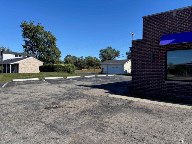 8357 Telegraph Road, Taylor, MI 48180