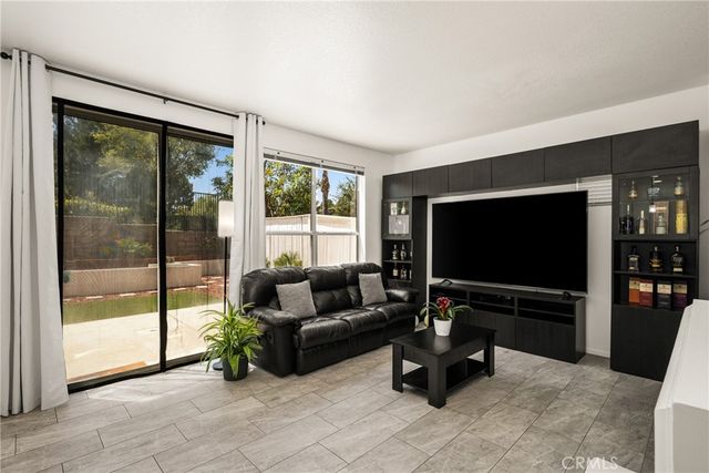 8610 E Silver Ridge, Anaheim Hills, CA 92808