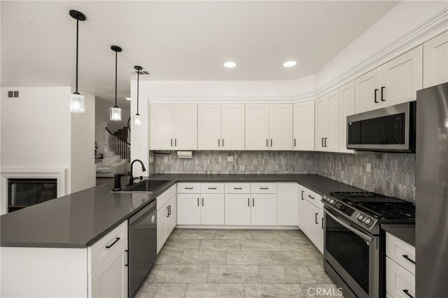 8610 E Silver Ridge, Anaheim Hills, CA 92808