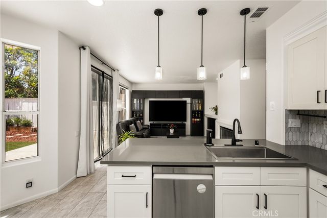 8610 E Silver Ridge, Anaheim Hills, CA 92808