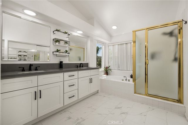 8610 E Silver Ridge, Anaheim Hills, CA 92808