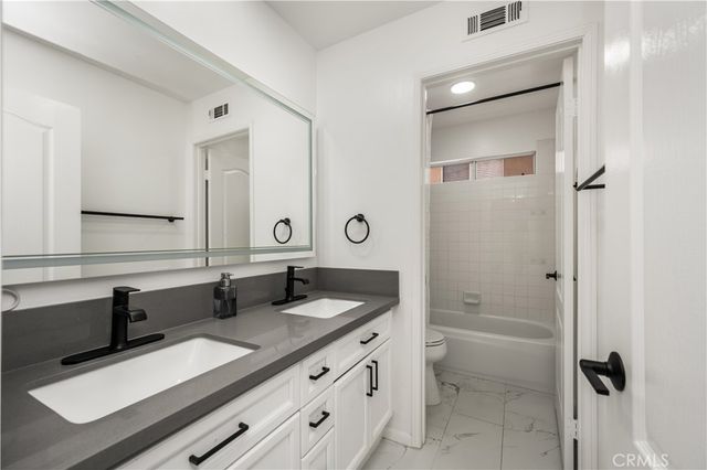 8610 E Silver Ridge, Anaheim Hills, CA 92808