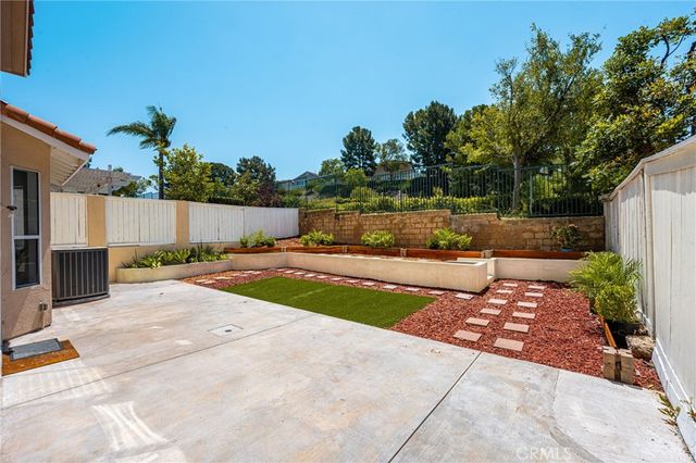 8610 E Silver Ridge, Anaheim Hills, CA 92808