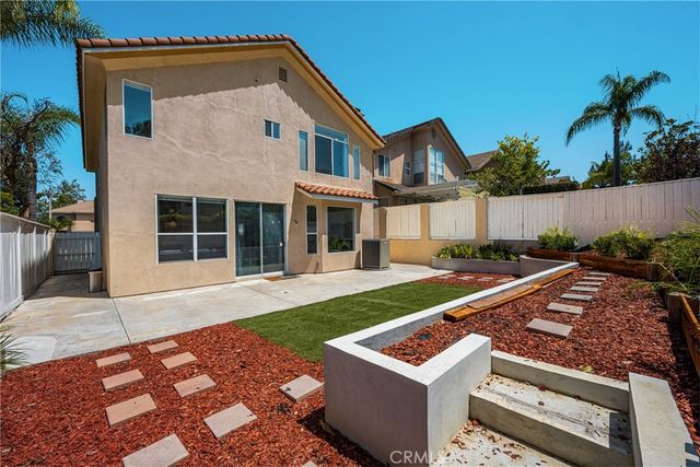 8610 E Silver Ridge, Anaheim Hills, CA 92808