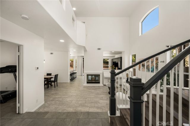8610 E Silver Ridge, Anaheim Hills, CA 92808
