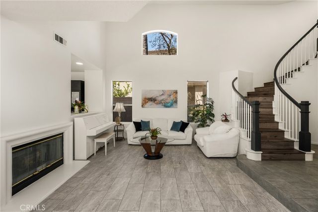 8610 E Silver Ridge, Anaheim Hills, CA 92808