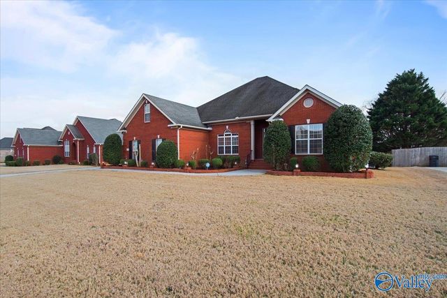 110 Arrow Path Drive, Huntsville, AL 35806