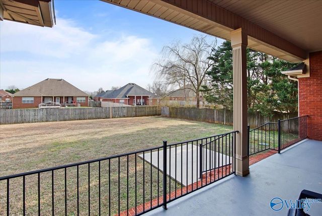 110 Arrow Path Drive, Huntsville, AL 35806