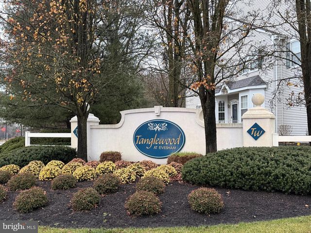 36 WEAVER DR, Marlton, NJ 08053