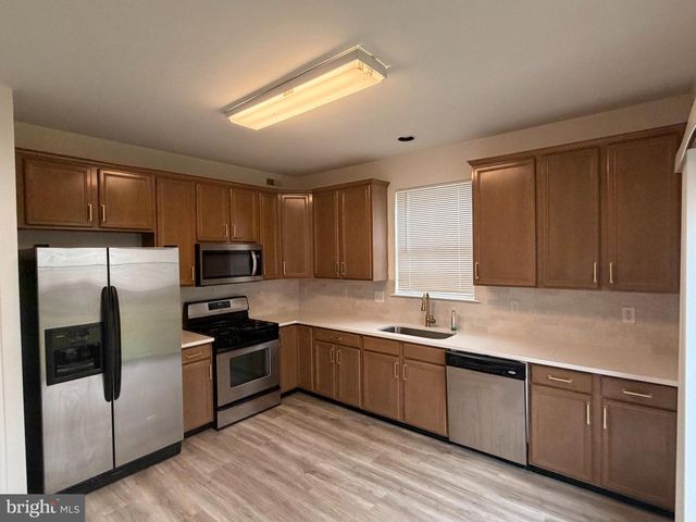 36 WEAVER DR, Marlton, NJ 08053