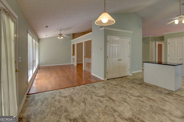 195 Manor Oak Drive, Covington, GA 30014