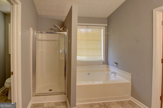 195 Manor Oak Drive, Covington, GA 30014